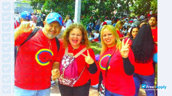 Photo de l’Bolivarian University of Venezuela #3