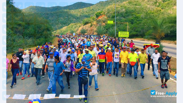 Foto de la University of East Venezuela.