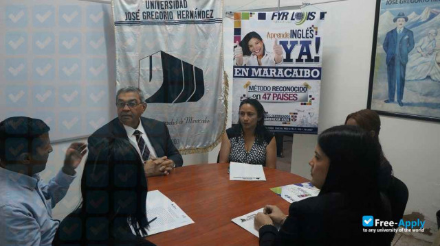 Foto de la Dr. José Gregorio Hernández University #3