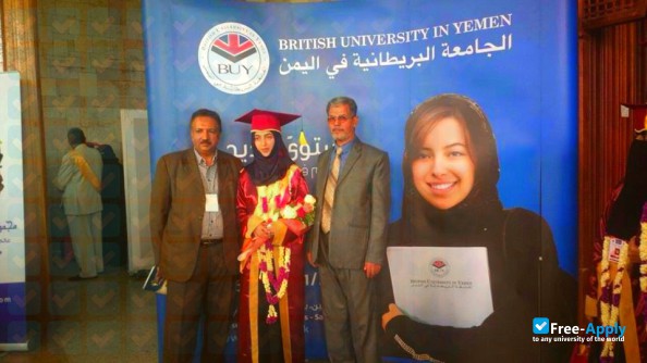 Foto de la British University in Yemen #4