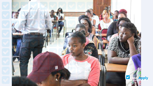 Foto de la University of Lusaka #1